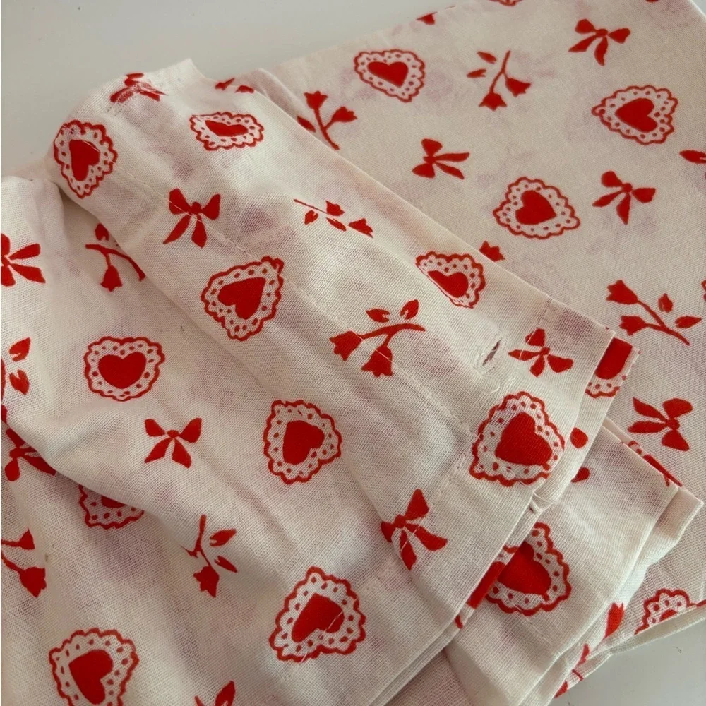 NWOT Urban Outfitters Sweetheart Ditsy Patterned Shower Curtain